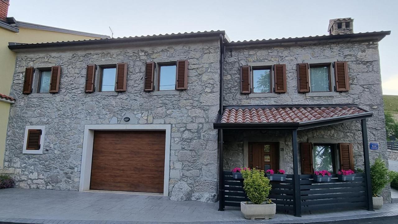 Villa Kos Lupoglav  Exterior photo